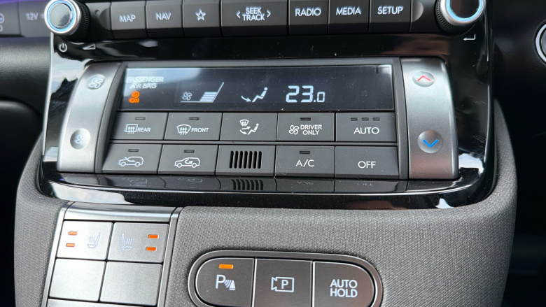 Hyundai INSTER 85kW 02 49kWh 5dr Auto Electric Hatchback